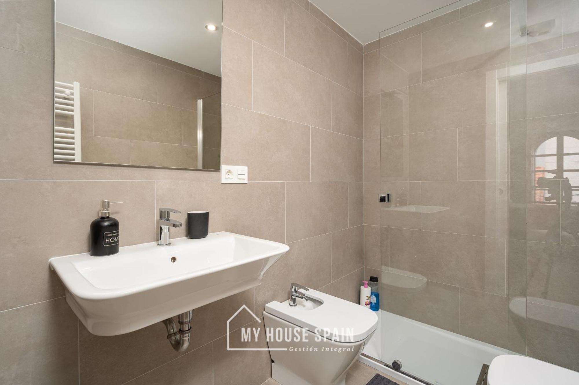 Myhousespain - Nuevo Apartamento En El Centro Хихон Екстериор снимка